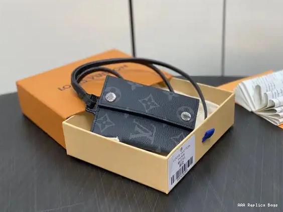 Aaa replica bags LOUIS VUITTON Necklace-7.6*10*0.5CM Card Holder 0603